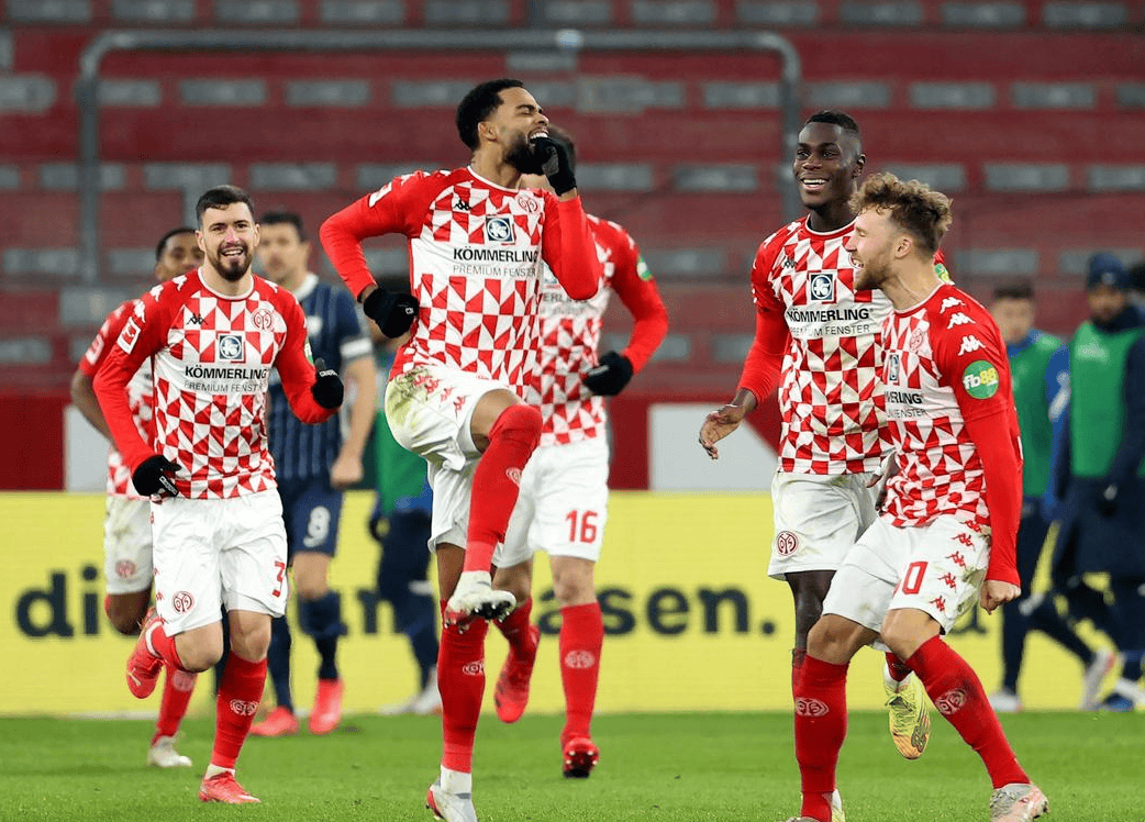 包含全明星赛倒计时；门兴格拉德巴赫窗口期战术微调；细节引发关注；底气十足；更衣室氛围转暖的词条