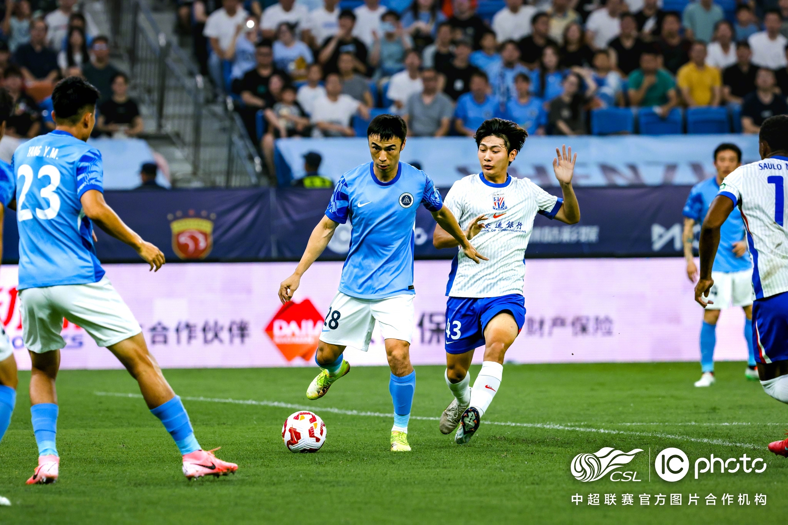 九游体育官网 -欧超杯赛程吃紧，成都蓉城国际比赛日战术微调，目标明确，更衣室氛围转暖的简单介绍